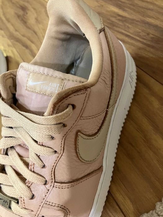 Mens' NIKE AIR FORCE 1 EU 42,5
