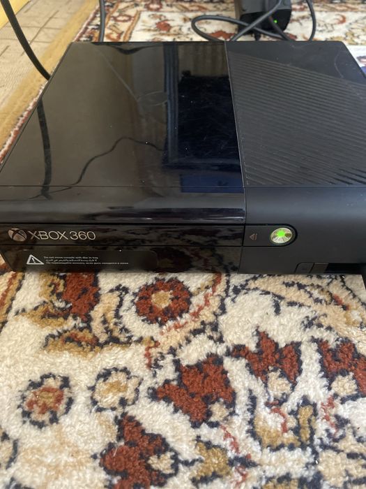Xbox 360 находится в центре состояние отличное