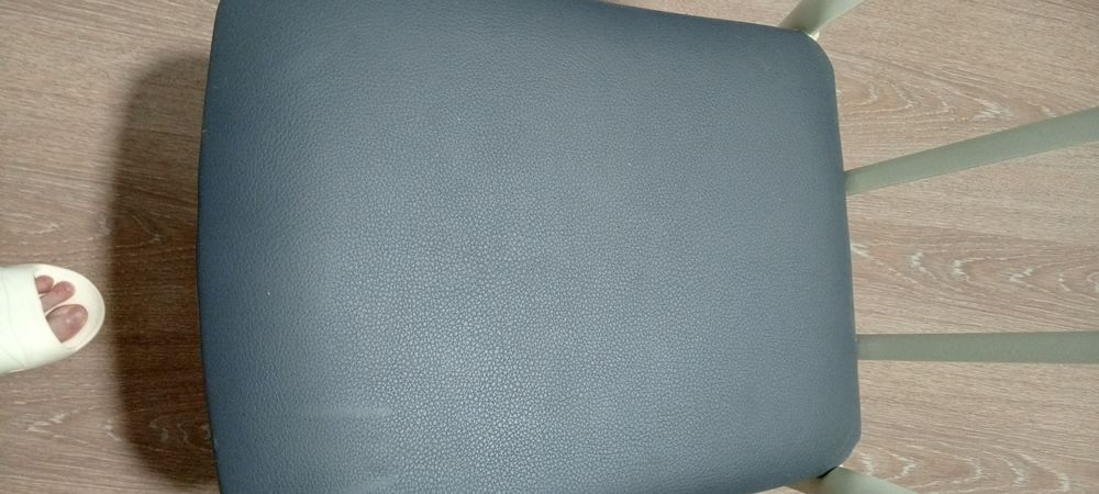 Продам 2 стула б/у