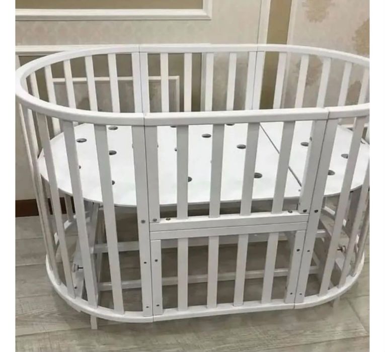 Продам манеж современный
