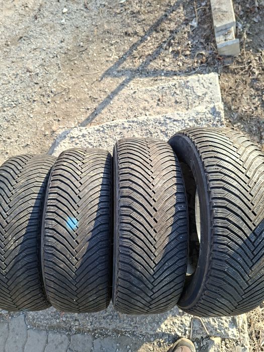 Продам шины 215/60/16 мишелин