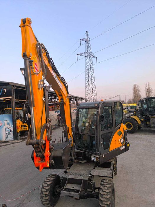 Экскаватор VIAMAR XN60L - двигатель YANMAR
