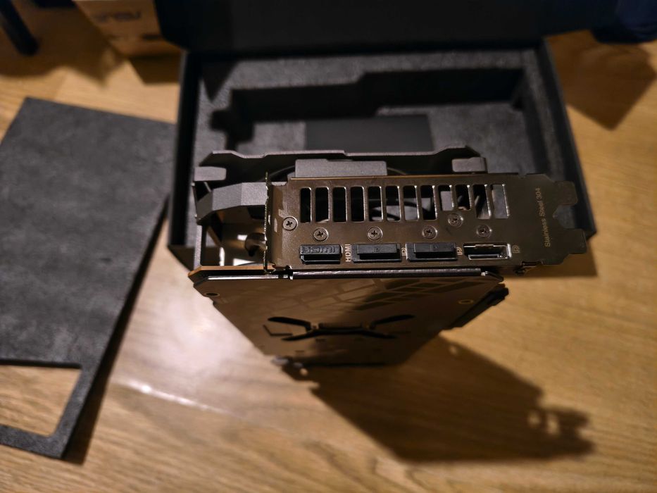 Видео карта AMD Radeon RX6800XT OC 16GB  Asus TUF GAMING