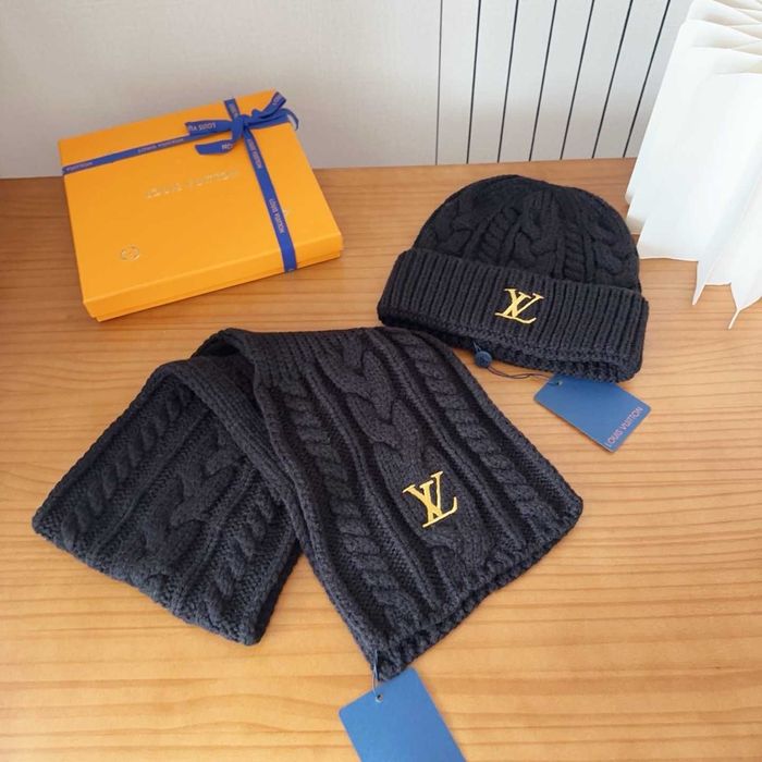 Set Caciula + Fular Louis Vuitton Premium