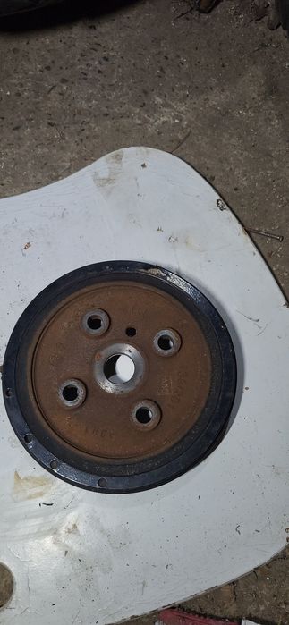 Fulie arbore cotit Volvo