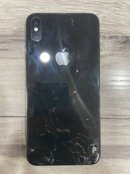 Продается iPhone Xs Max