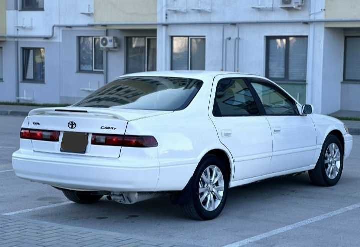 Toyota Camry 2.2 AT, 1998