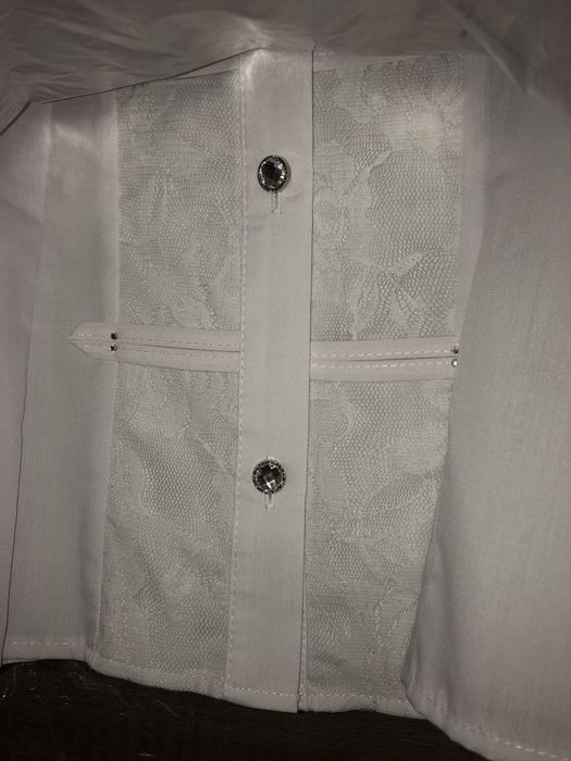 Новая. Нарядная школьная блузка . Польша