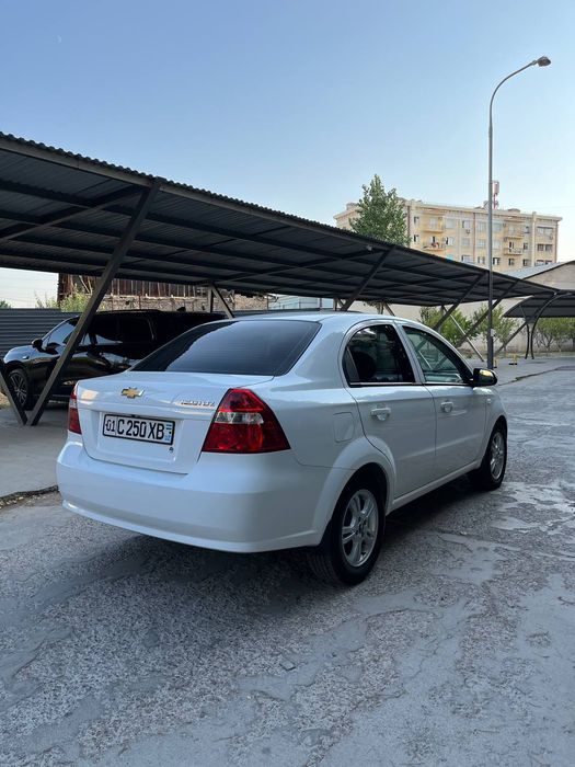 Nexia 3 yil 2022 avtomat Toza