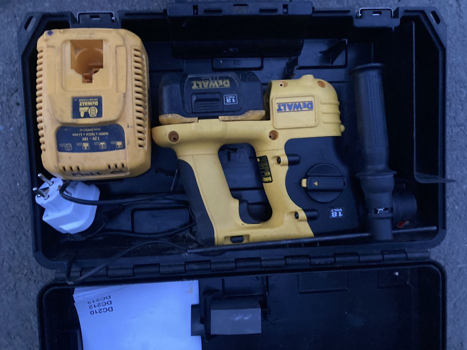 Rotopercutor Dewalt 18V DC212