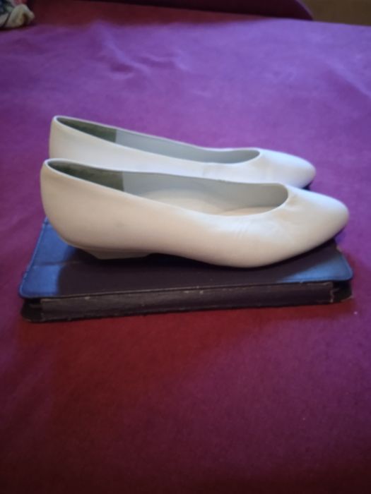 Продам обувь женская