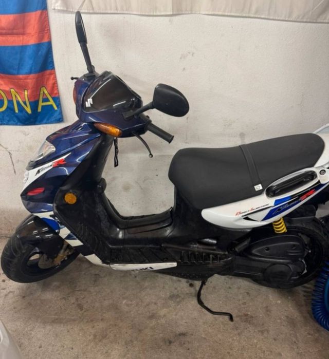 Скутер Suzuki  50 куб