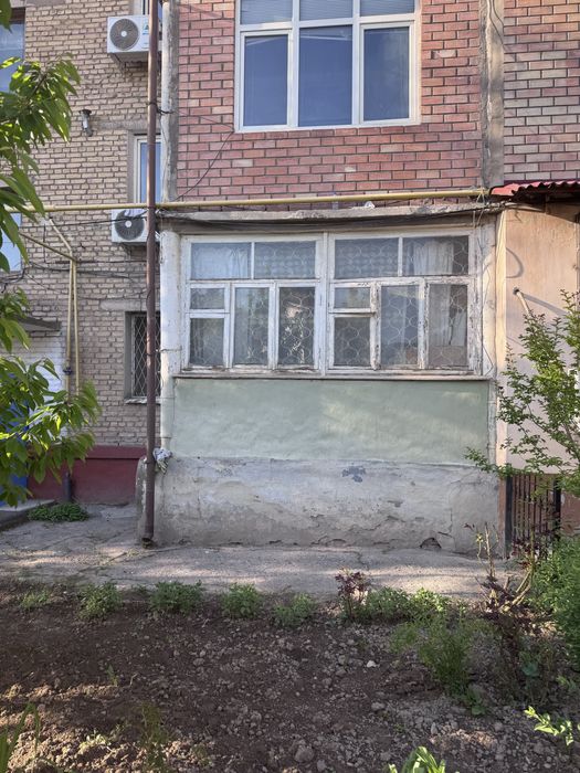 Продается 2х комнатная 1 этаж кирпич Налоговая