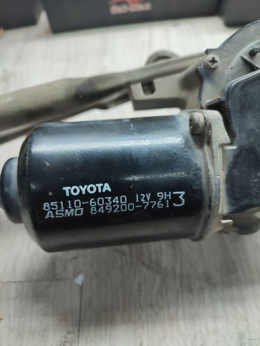 Трапеция дворников Прадо 120