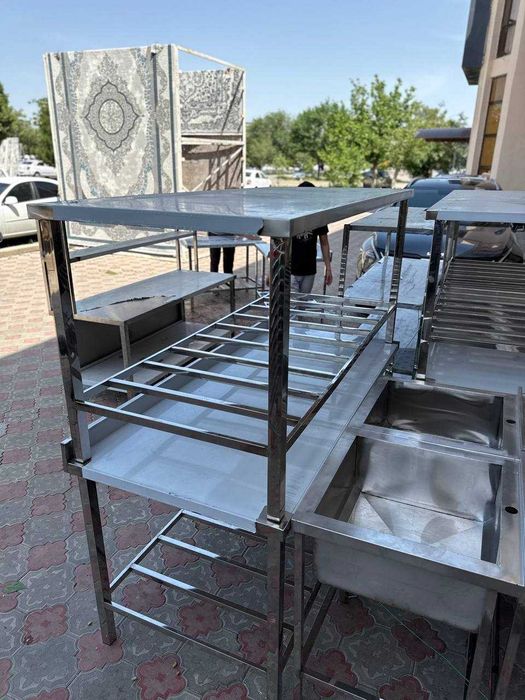 Stol nerjviykа  стол