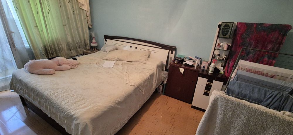 Продам спальный гарнитур