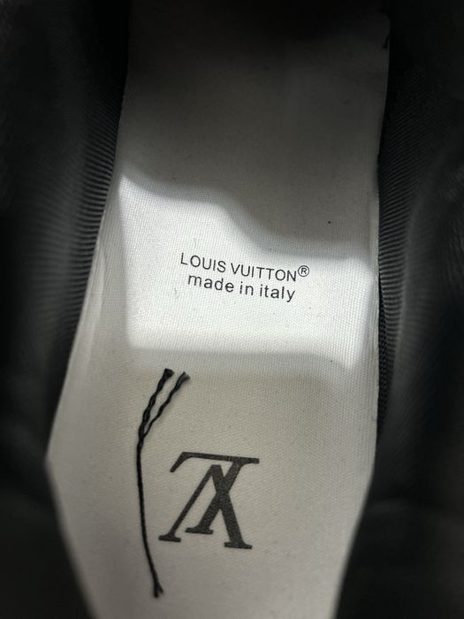Adidasi Marime 42