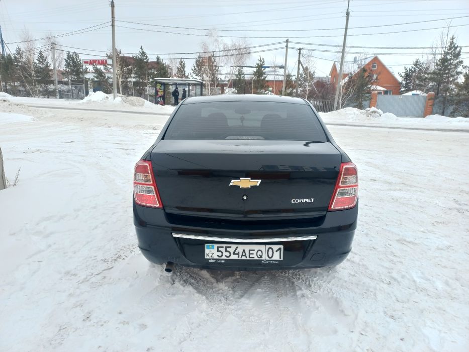 Продам автомобиль шевроле кобальт