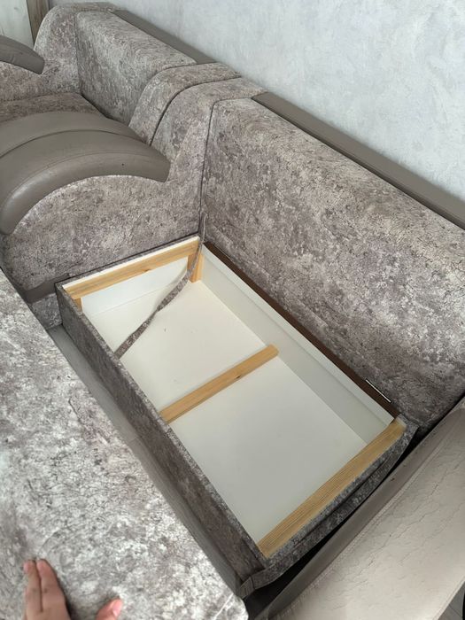 Продам срочно! Мягкий диван двойка