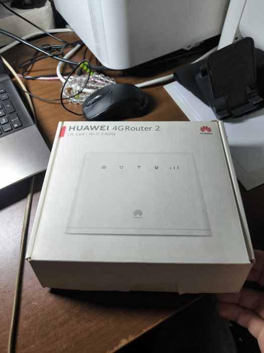 Вайфай роутер Huawei