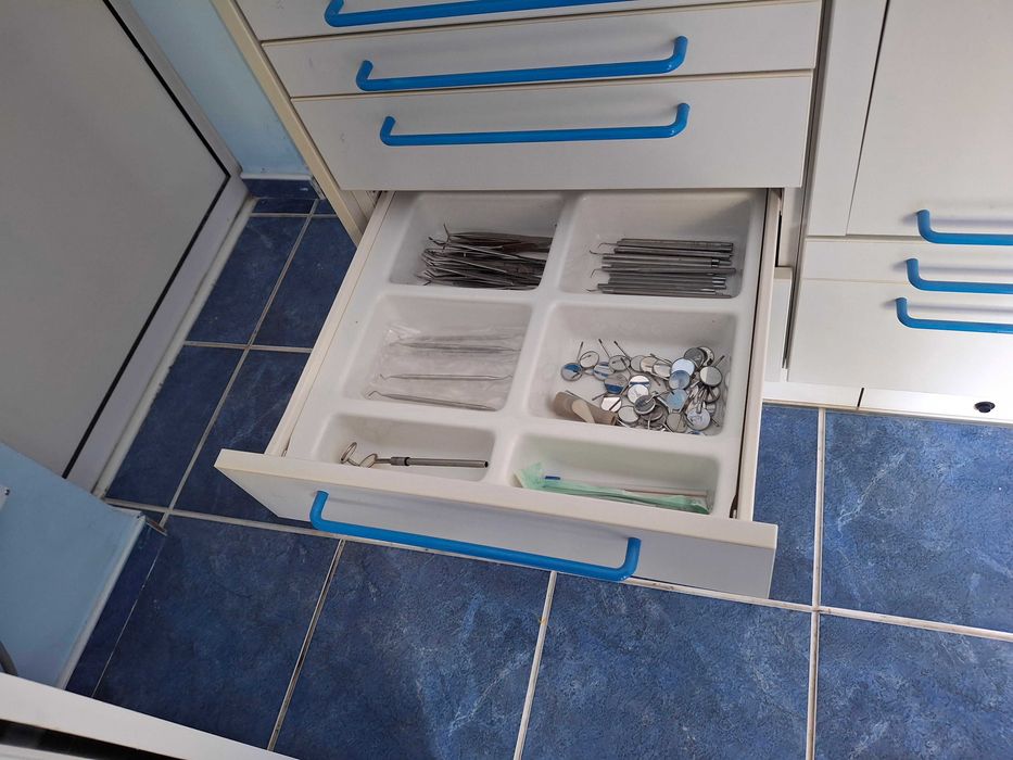 Стоматологичен кабинет с едно работно място