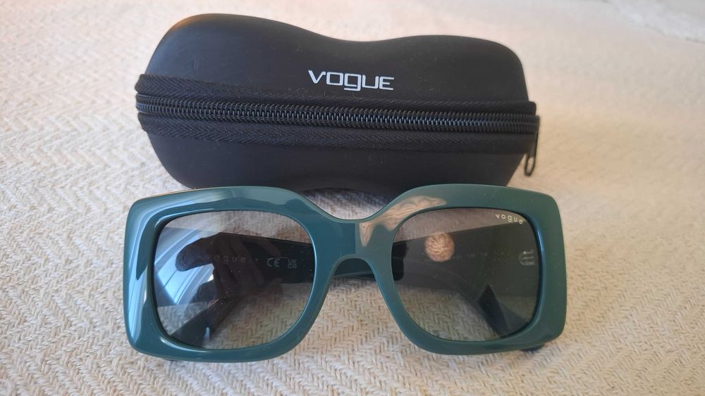 Ochelari soare Vogue