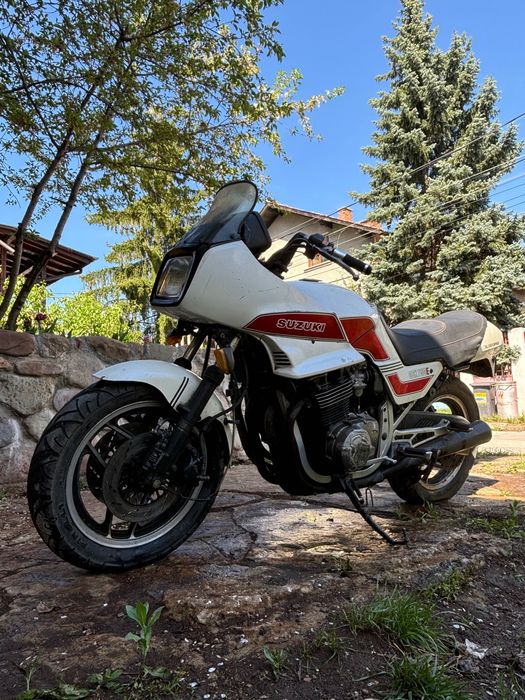 Suzuki GSX750 E 500€