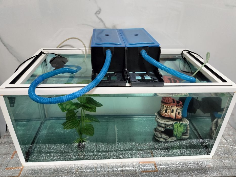 Продаётся аквариум и фурнитура