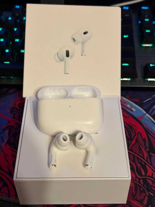 APPLE AirPods PRO Gen. 1 – funcționale, ANC defect (casca dreaptă)