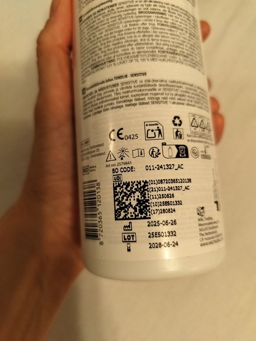 Soluție lentile de contact