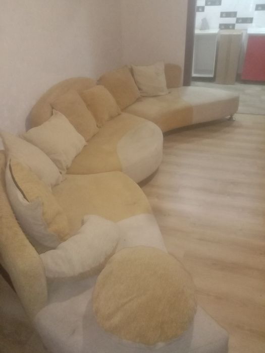 Продам диван с подужками