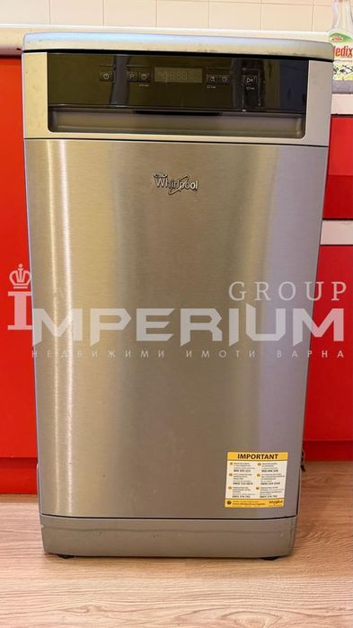 ГОЛЯМ Тристаен апартамент под наем в централната част на гр. Варна