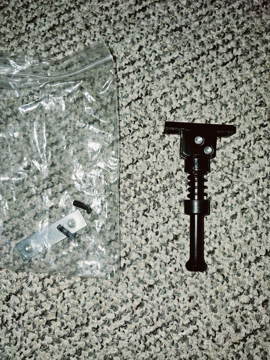 Cric pentru trotineta