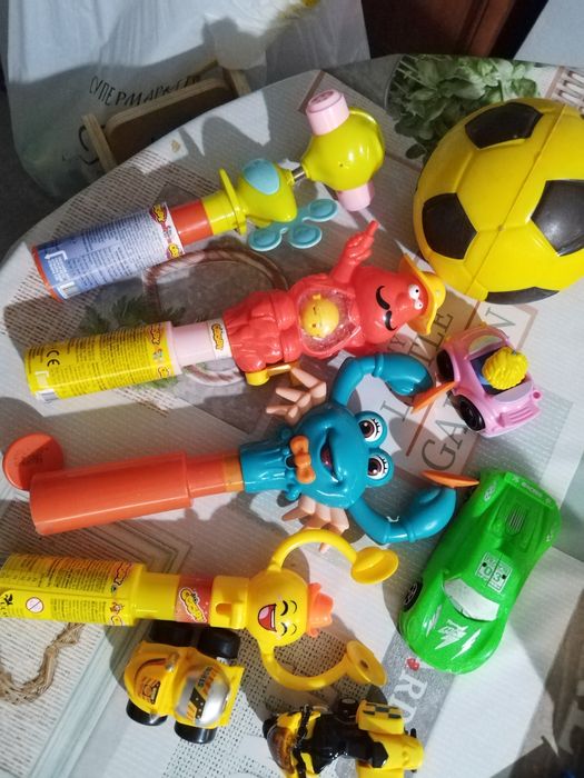 Пластмасови играчки