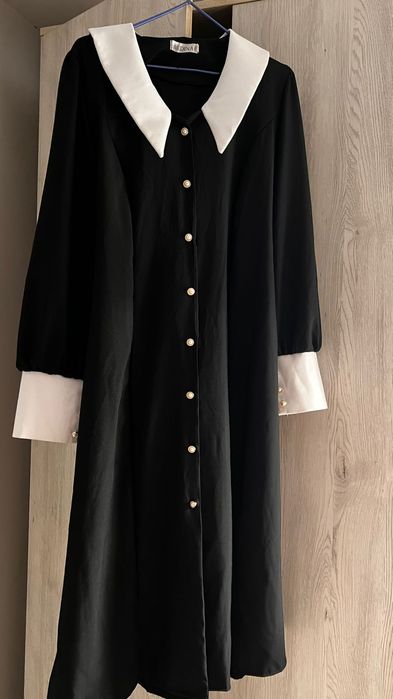 Красивое платье с приятной тканью