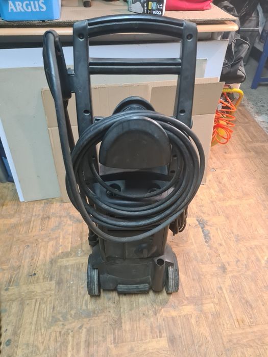 Водоструйка Stihl RE 117.Пистолета е нов.Може и без него.