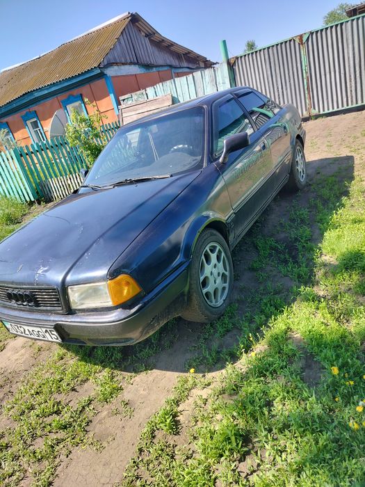 Продам автомобиль ауди 80 б4