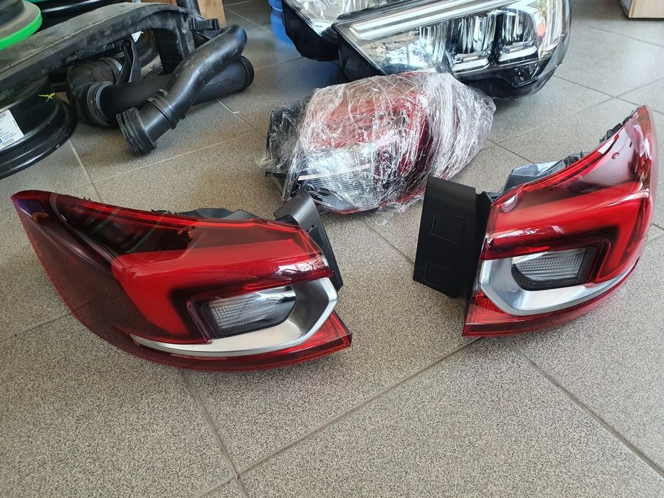 Opel Insignia B far,bară față,radiatoare,aripă,proiector,grila,stop sp