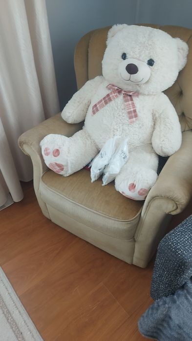 Vând canapea cu 2 fotoli  stare buna