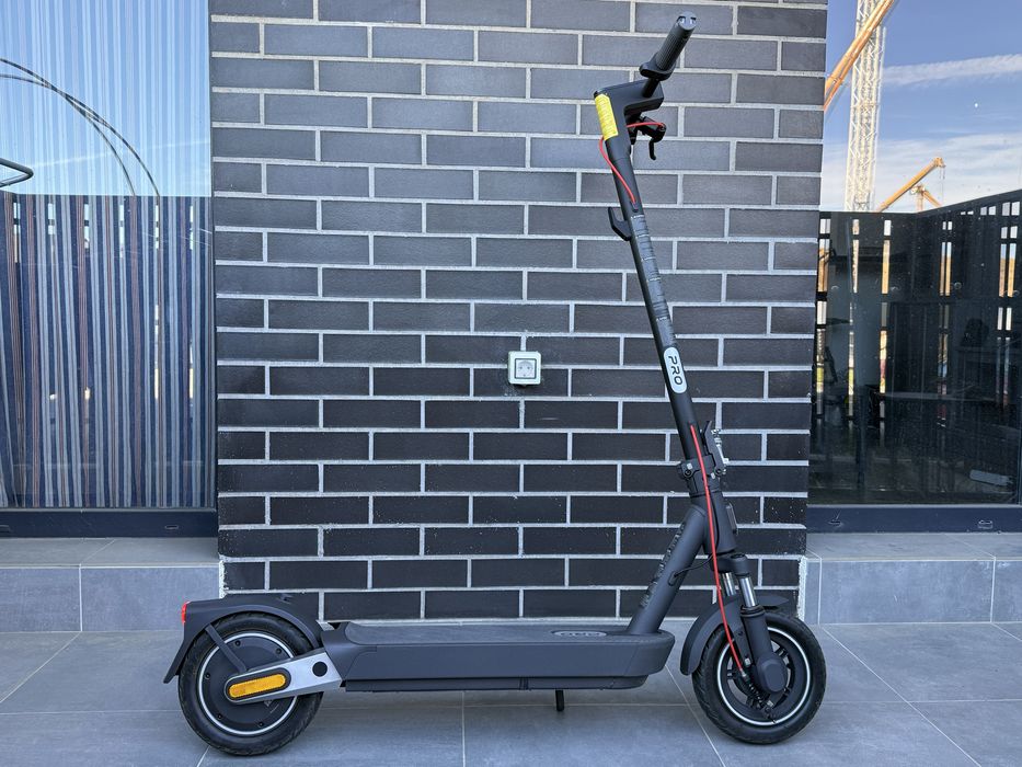 Trotineta electrica Xiaomi Scooter 5 Pro NOUA