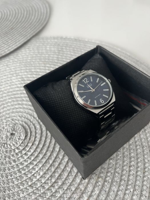 Дамски стилен часовник