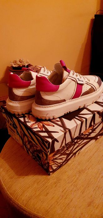 Дамски маратонки