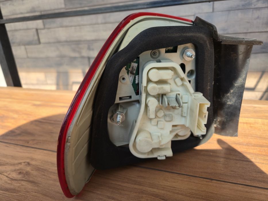 БМВ е90 фейслифт стопове комплект