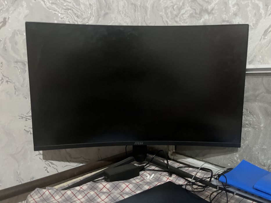Монитор игровой msi