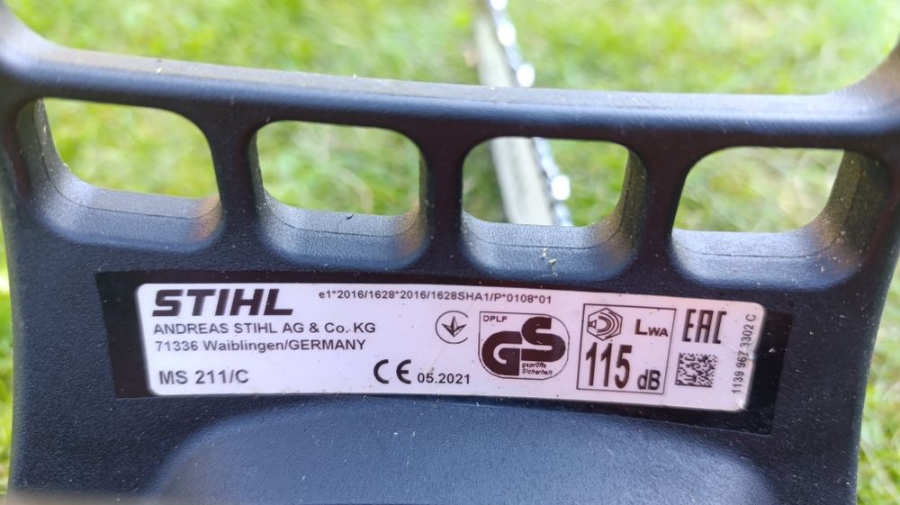 Drujbă Stihl MS 211, pornește la prima, lanț aproape nou, teacă inclusă