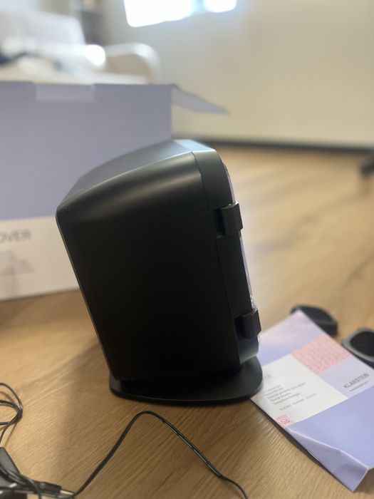Като нова Clover подвижна стойка за часовници