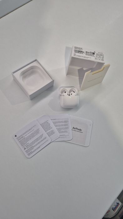 Airpods 4 Noi primite cadou