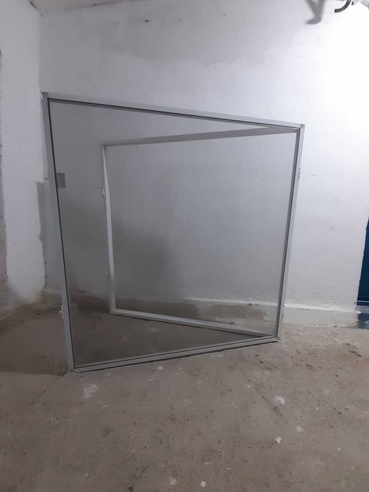 Plase insecte pentru geamuri