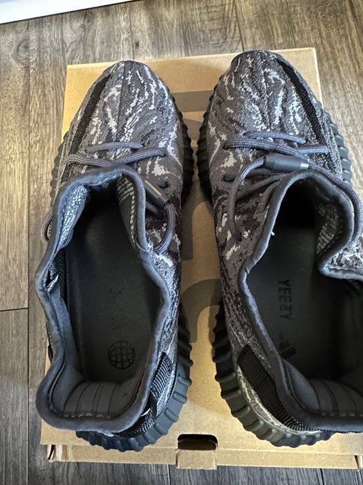 Yeezy boost 350v2 Dark Salt