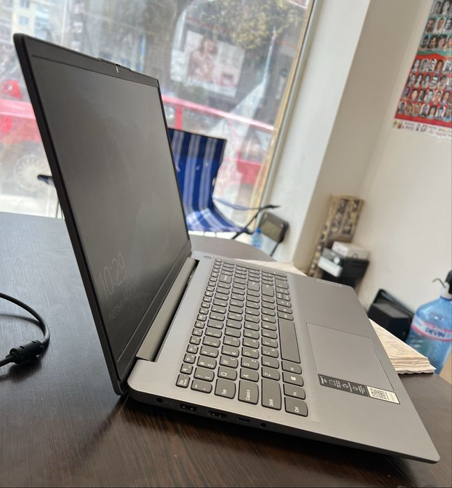 Lenovo IdeaPad 3 - 15.6’’ SSD